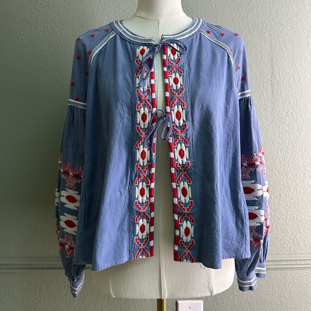 RD + Koko Embroidered Blue Women's Top - SZ M